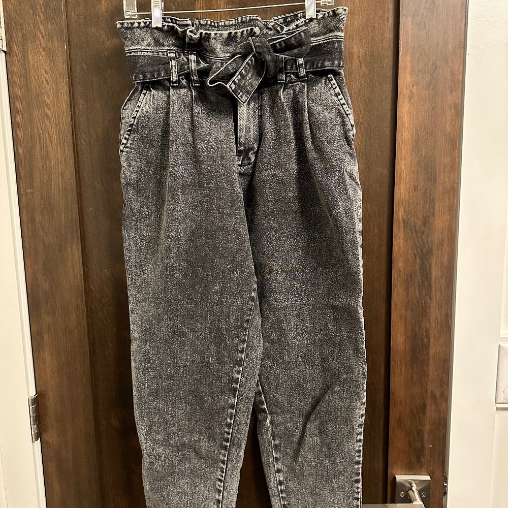 Who What Wear Jeans Paperbag Waist size 8